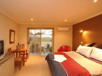 Motel Strahan Εξωτερικό φωτογραφία